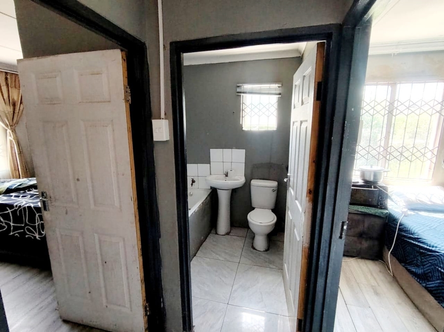 2 Bedroom Property for Sale in Mdantsane Nu 1 Eastern Cape